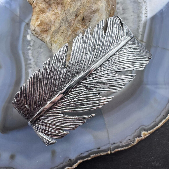 Sterling Silver Southwestern Style Wide Feather Decorated Bracelet For Women - Picture 1 of 10